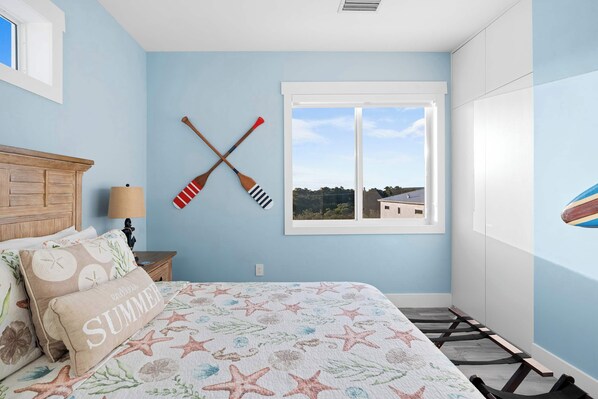 4 bedrooms, desk, iron/ironing board, free WiFi
