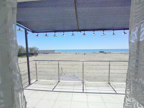 Am Strand, Liegestühle
