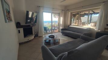 TV connectée, cheminée