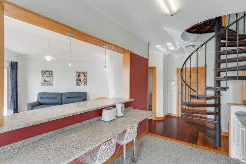 Duplex Camara de Lobos