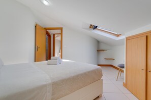 City-Apartment | 2 Schlafzimmer, Bügeleisen/Bügelbrett, kostenloses WLAN, Bettwäsche