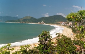 Beach - Chalet with private kitchen in gated community for couples💙 Ground floor (Caraguatatuba)