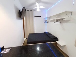 Free WiFi - Chalet with private kitchen in gated community for couples💙 Ground floor (Caraguatatuba)