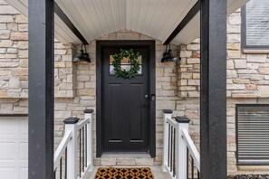 Exterior detail - Villa Hermosa LG WI: Stylish Getaway, Memorable Stay (Lake Geneva)