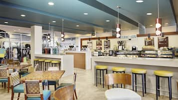 Villa, 3 Bedrooms | Restaurant