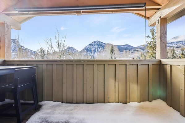 Townhome, 2 Bedrooms | Property grounds