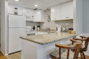 Private kitchen - Oceana Ii 109 2 Bedroom Condo by RedAwning (Ocean City)