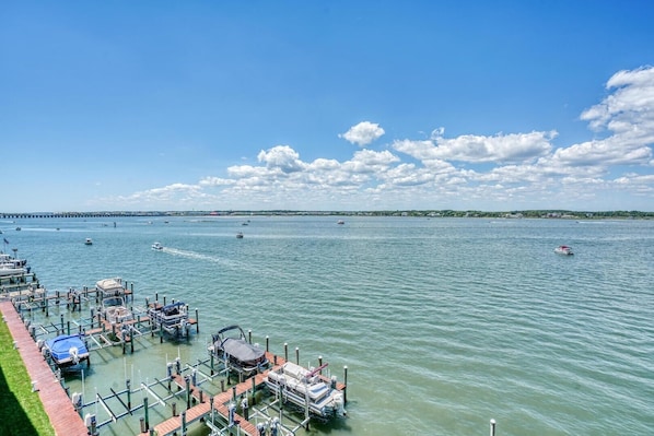 Condo, 4 Bedrooms | Marina