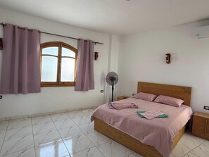 2 sovrum, strykjärn/strykbräda, gratis wi-fi och sängkläder