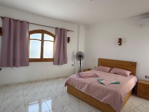 2 bedrooms, iron/ironing board, free WiFi, bed sheets - Tala Boutique Accommodation 15 (Hurghada)