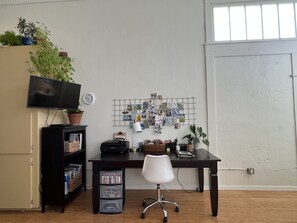 Interior - Gorgeous loft in historic building near HPU, restaurants, shops. (Brownwood)