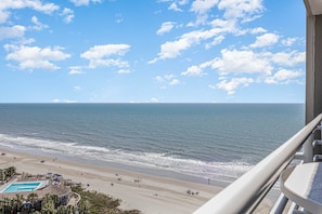 Appart'hôtel, 3 chambres | Plage