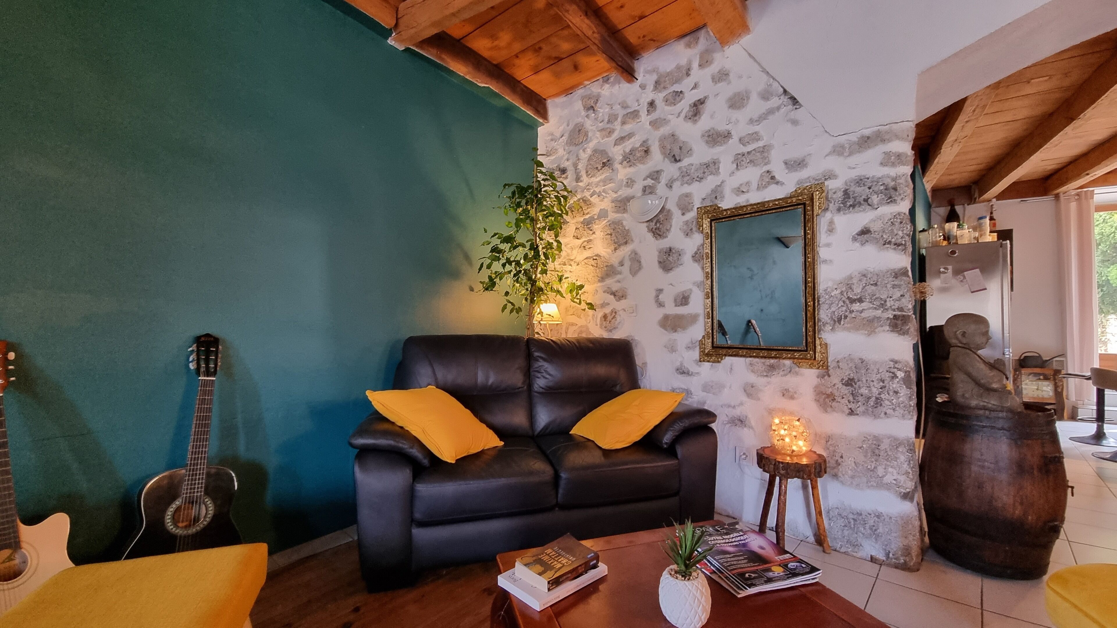 Télévision à écran plat