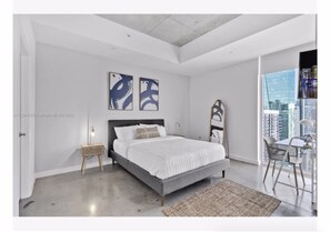 1 bedroom, WiFi - Beautiful Studio APT Downtown Miami (Miami)