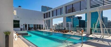 Outdoor pool, a heated pool