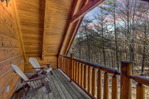 Cabin, 3 Bedrooms | Balcony