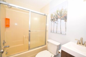 Bathroom - Harbour Bay 34 2 Bedroom Townhouse by RedAwning (Ocean City)
