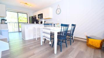 Townhome, 2 Bedrooms | Property grounds