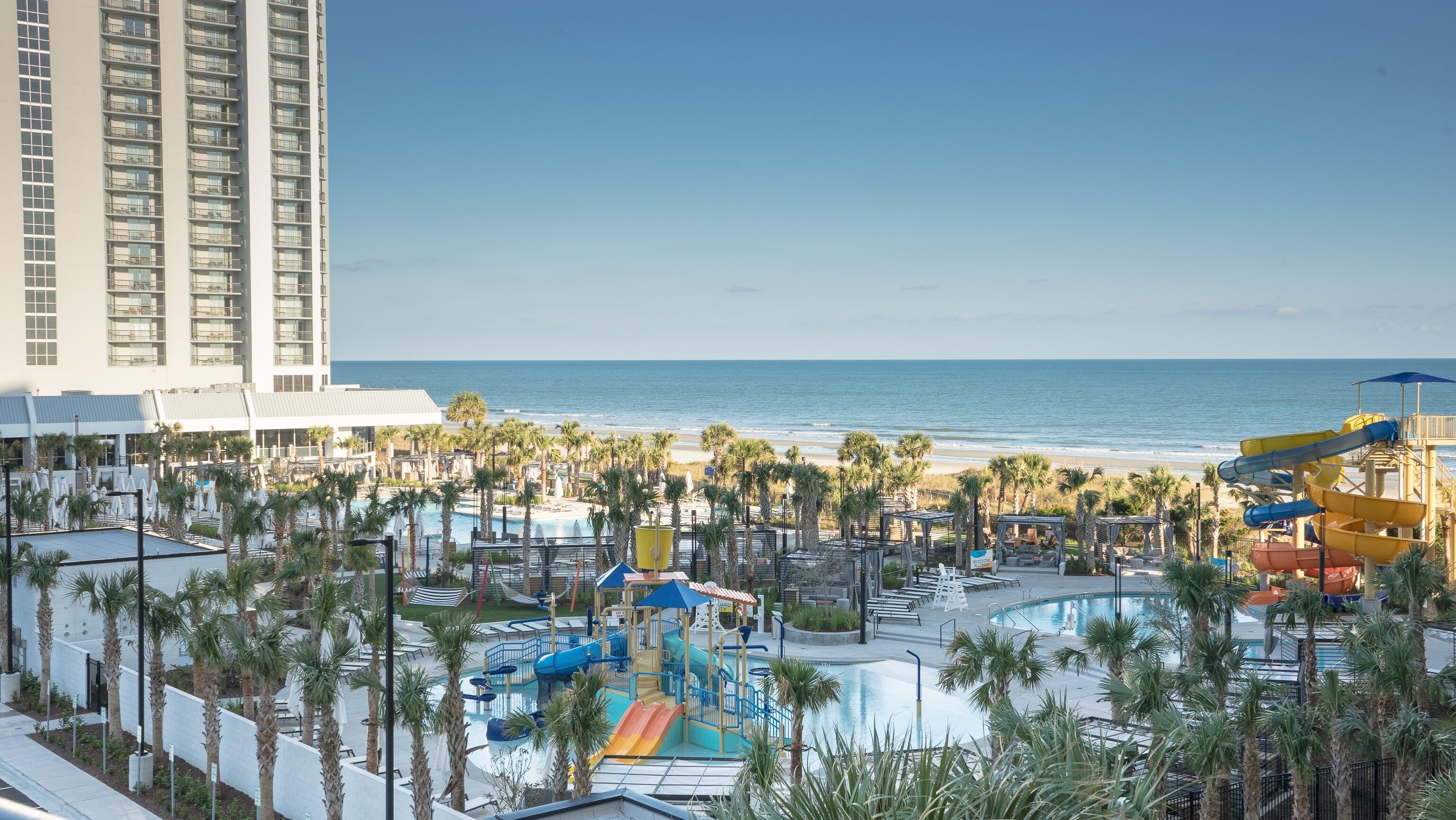 公寓式客房, 3 间卧室 | 室外游泳池 | 室内游泳池，室外游泳池