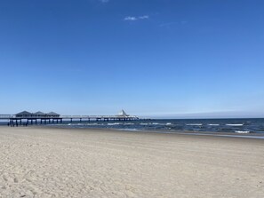 Beach nearby - Vacation home Fischerhuus on Usedom with sauna, fireplace and private garden (Zirchow)