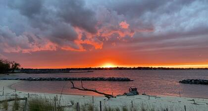 House near Patapsco River 2700 square feet