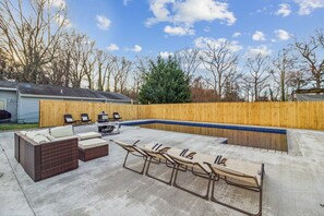 Terrace/patio - House near Patapsco River 2700 square feet (Pasadena)