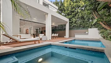 Outdoor pool, sun loungers