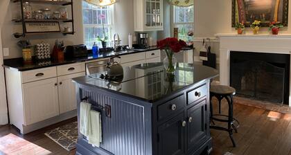 Beautiful Country House Convenient Location