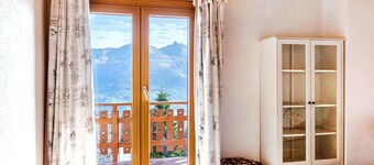 Chalet, al pie de las pistas de esquí, vista montaña, balcón, chimenea o estufa a leña, tv