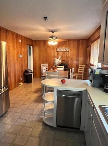 Cozy Cove On Sugar Creek A 2-bedroom Dream Home is located on an acre of land