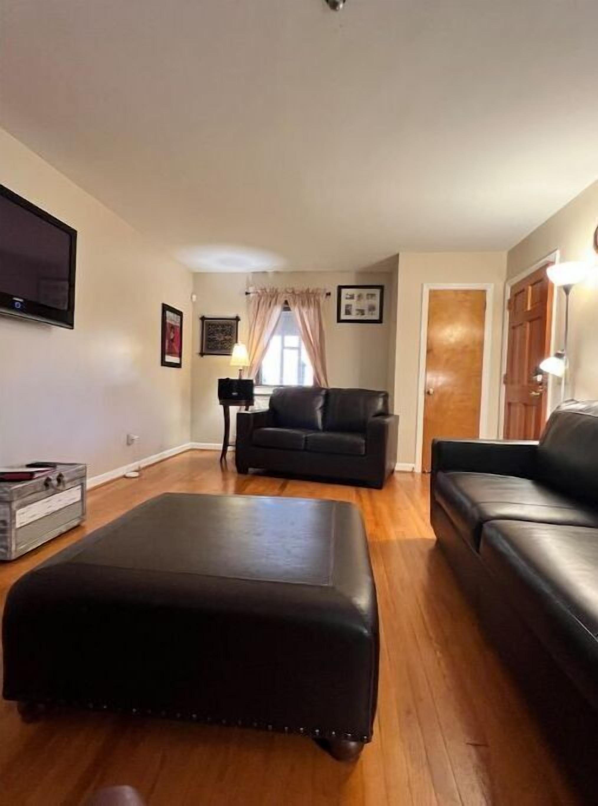 Älytelevisio, stereot, työhuone