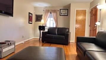 Älytelevisio, stereot, työhuone