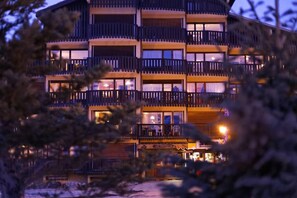 Exterior - 1st floor, view mountain, balcony, tv, 23m², Auris en Oisans (Auris)