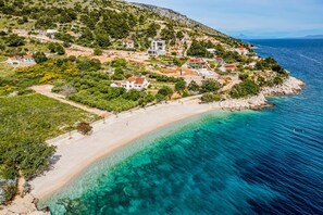 On the beach - Villa Vid - Five Bedroom Villa, Sleeps 10 (Vela Farska)