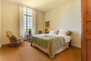 6 sovrum, strykjärn/strykbräda, internet och sängkläder