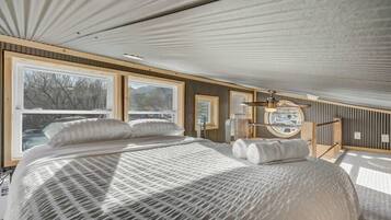 Bügeleisen/Bügelbrett, Reisekinderbett, WLAN, Bettwäsche