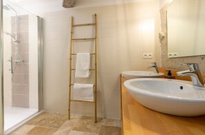 Haartrockner, Handtücher