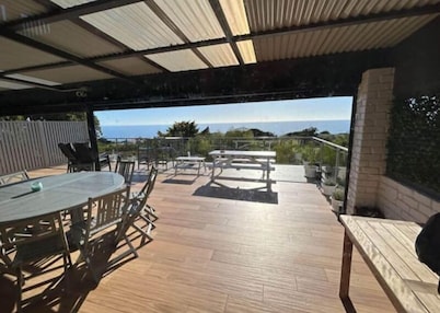 Oceanview Loft by Peppy Beach Retreats® (6 Adults), Oceanview Loft