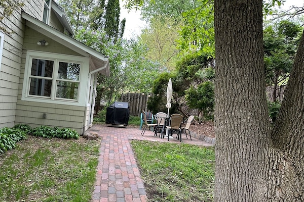 Approaching the cottage