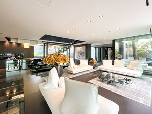 Lobby - Spectacular villa with exceptional design features for 10 people (Sète)