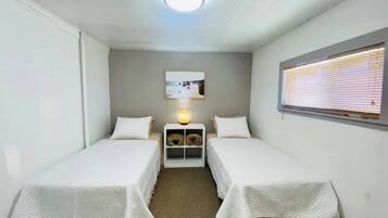 3 Schlafzimmer, Schreibtisch, Bügeleisen/Bügelbrett, kostenloses WLAN