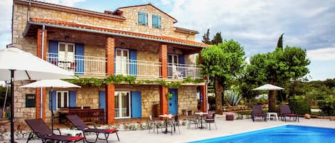 Piscina a l'aire lliure