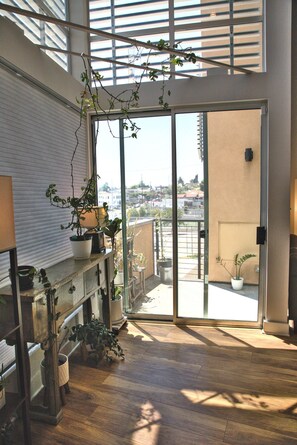 Interior - Modern 2BR + Loft Family Home, steps to Echo Park (Los Angeles)
