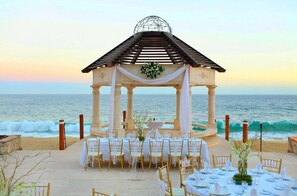 On the beach, beach towels - LUXURY STUDIO 5🎖️ LOS CABOS, SAN LUCAS MEX.  (Cabo San Lucas)