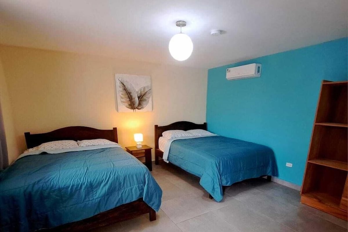 WiFi (free), bed sheets