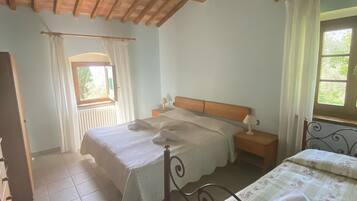 5 chambres, fer et planche Ă repasser, Wi-Fi gratuit, draps fournis