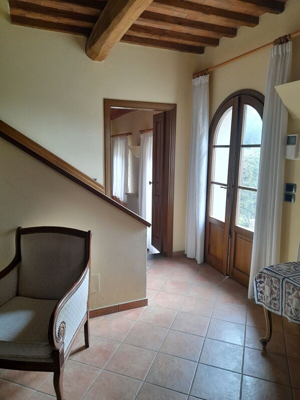 Interior - Exclusive Hilltop Villa near Florence - Pool, Views - Ideal for Families/Friends (Lamporecchio)