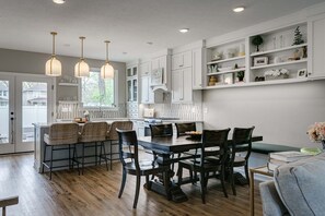 Dining - Custom Home Under the Dome -- Walk to Campus! (South Bend)