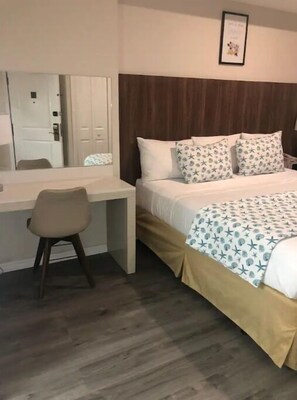 1 chambre, coffres-forts dans les chambres, bureau