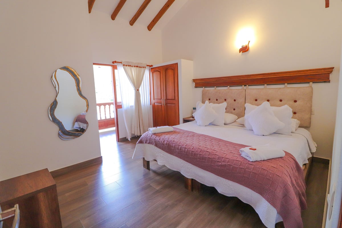 Deluxe Double Room | Premium bedding, down duvets, free WiFi, bed sheets